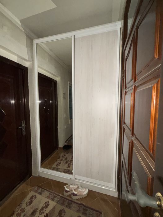 продам шкаф в прихожую