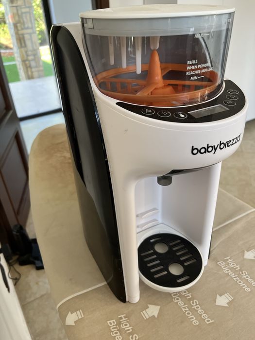 BabyBrezza Formula Pro Advanced White Milk Powder Espresso Maker