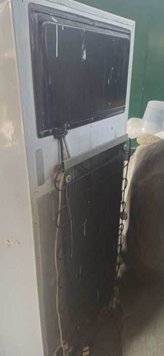 Продам холодильник