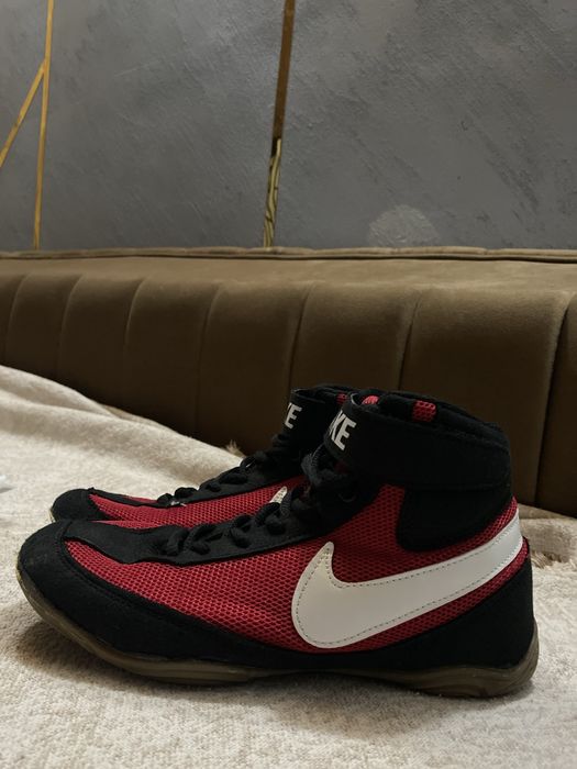 Борцовки еркін күреске арналған почти новый 35-36 размер