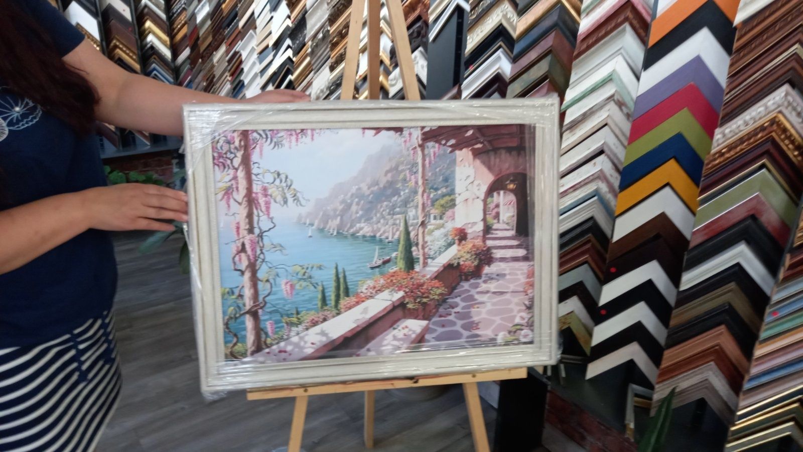 Продавам картина "Вила в Капри"