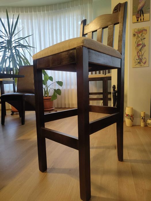 Scaune de bar din lemn masiv (4) – pe comandă