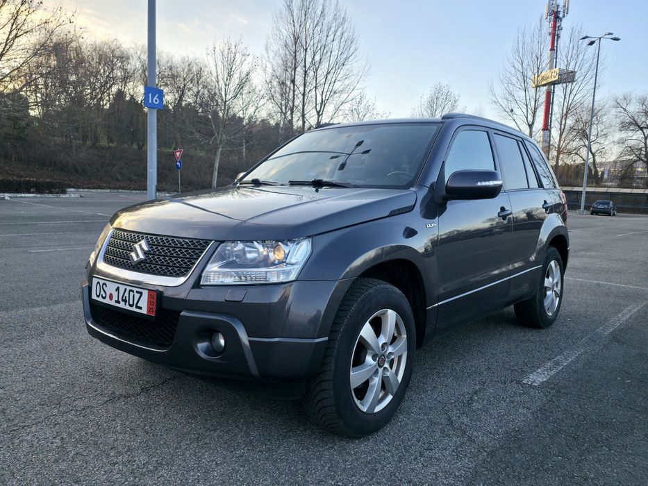 Suzuki Grand Vitara 4x4 Navi Trapa Full