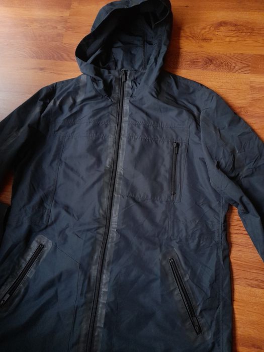 HUGO BOSS  мъжко яке M- L размер.