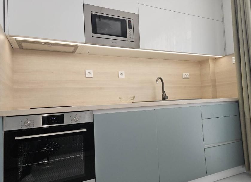 Дава се под наем Тристаен апартамент в Пловдив, Център - 91 кв.м за 652.8 € - Снимка #3