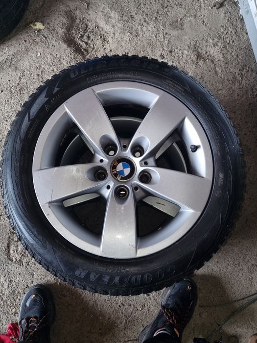 Vand genti bmw cu tot cu cauciucuru