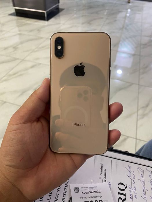 iPhone Xs holati zoʻr