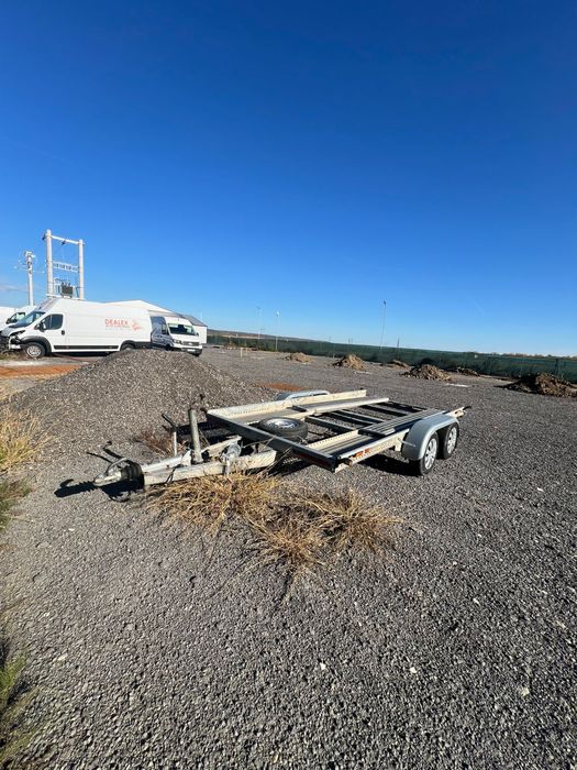 Platforma / remorca auto Knott 2T / 2 axe / troliu / rampe / rezerva