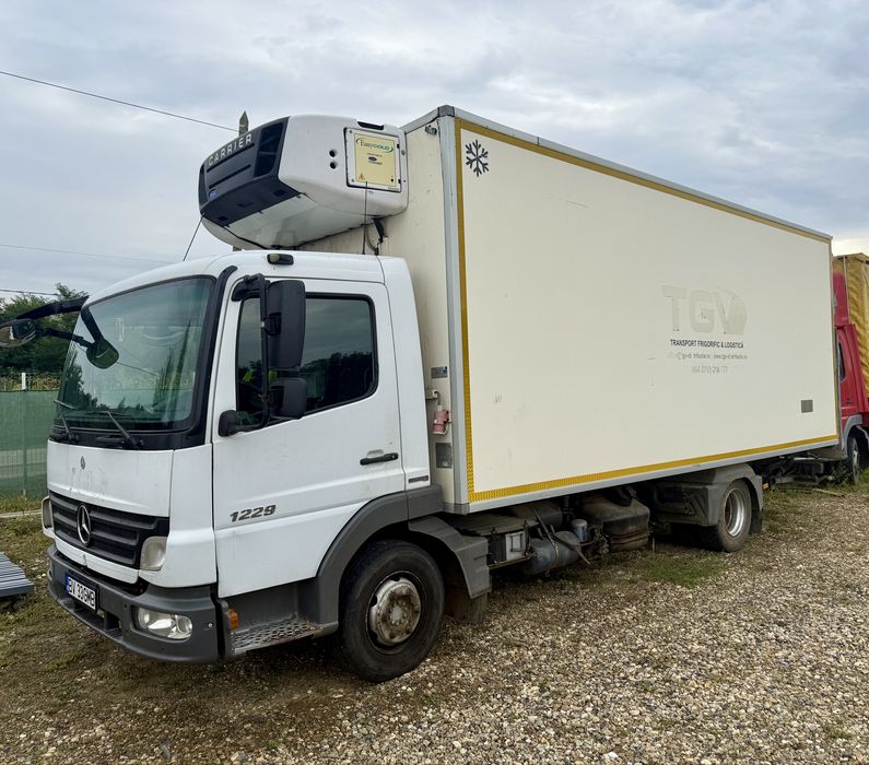 Vand/schimb atego 818  frigorific 7,5T carrier supra motor diesel