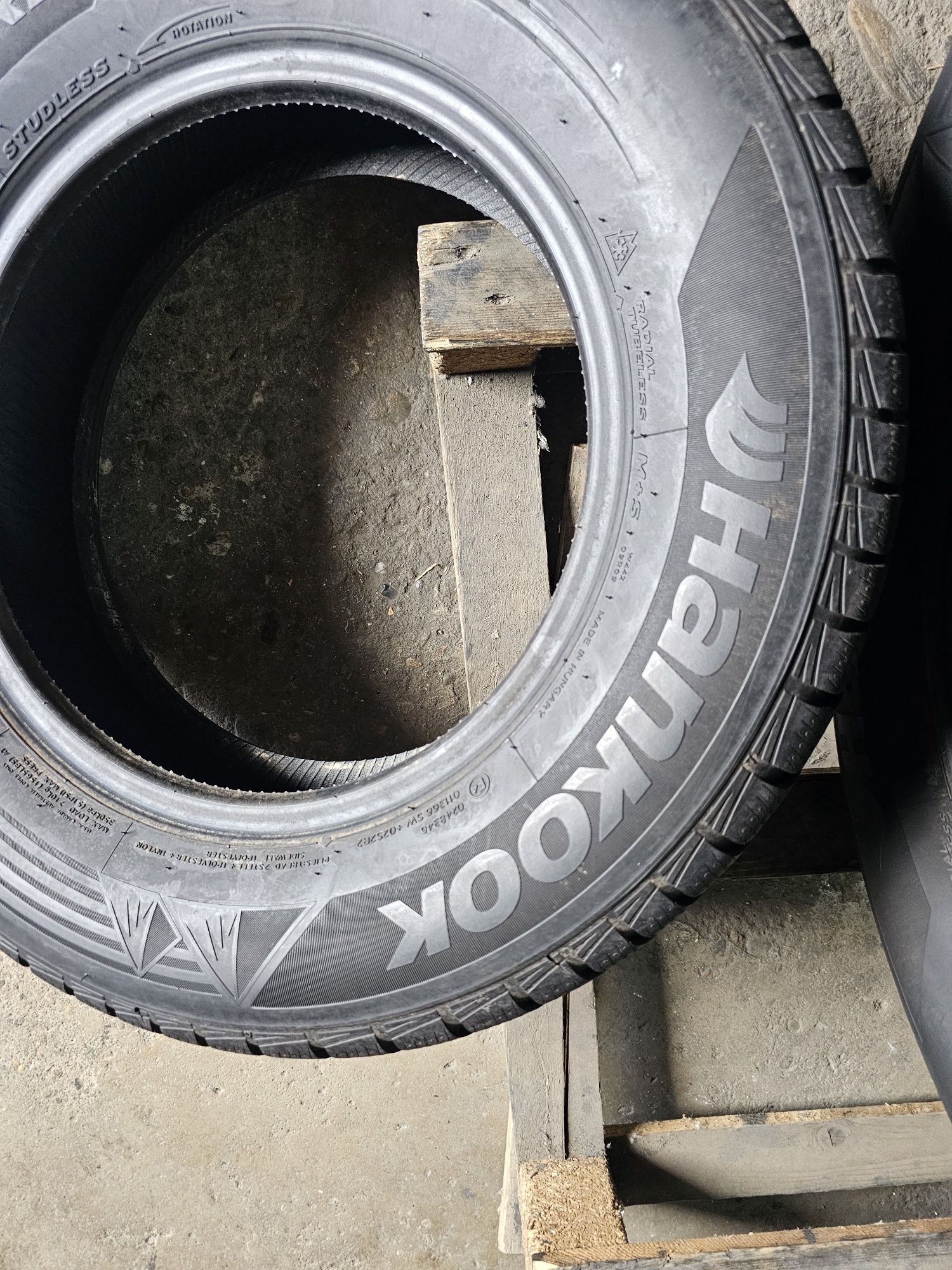 4 anvelope iarna 205 70 15 Hankook 2022