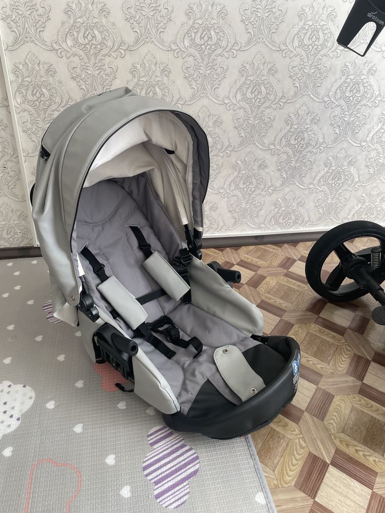 Продам коляску 2в1 в хорошем состоянии.