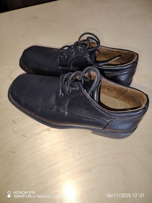 Кожаные туфли. Отличного качества.