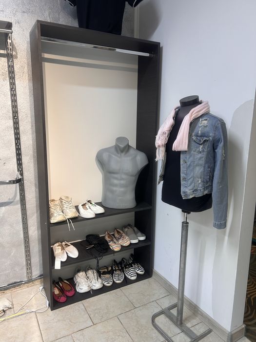 Mobilier incaltaminte haine magazin