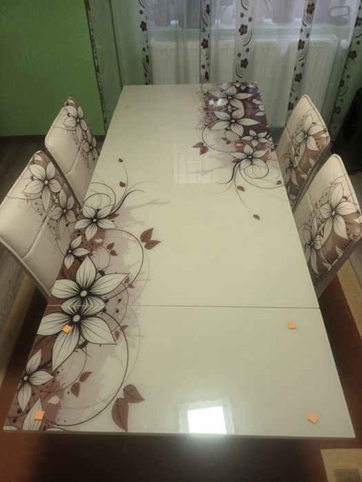 Masa noua de sticla cu 4scaune