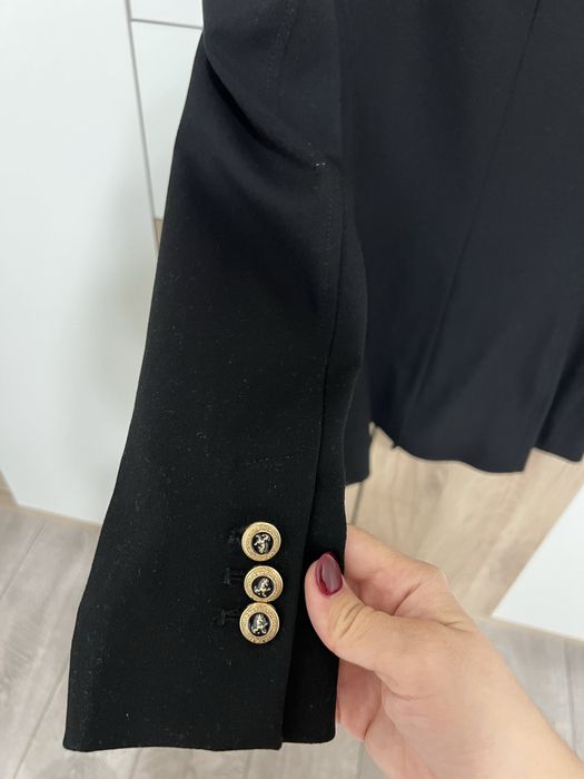 Дамско двуредно сако Зара