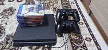 Vând PlayStation 4