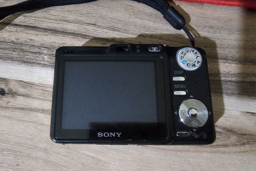 Sony CyberShot DSC-W55 - Черна + HG Duo карта 8GB + батерия + калъф
