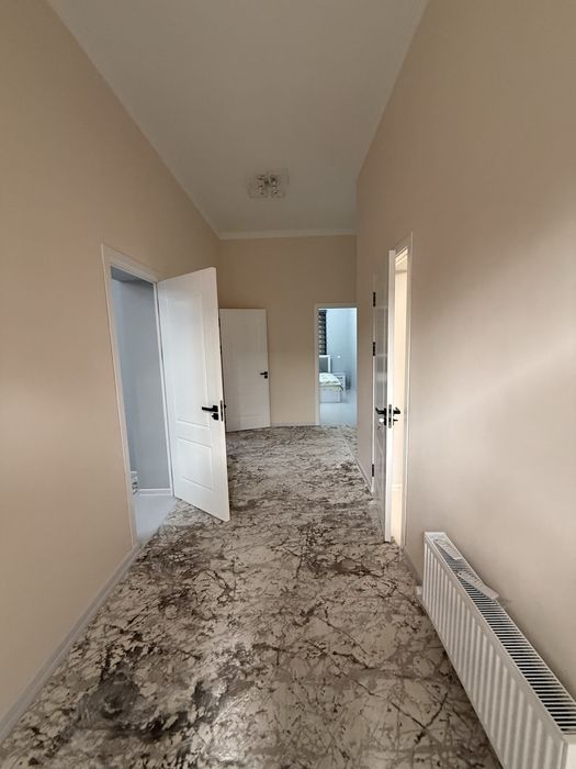 5 xonali yangi qurilgan uy arenda mebel texnika xamma sharoiti bilan