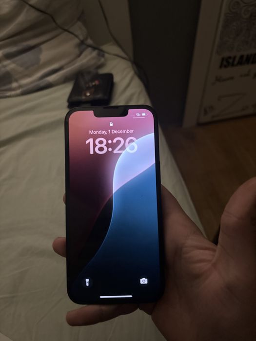 iPhone 16e с  кутия  и кабел чисто нов 126gb