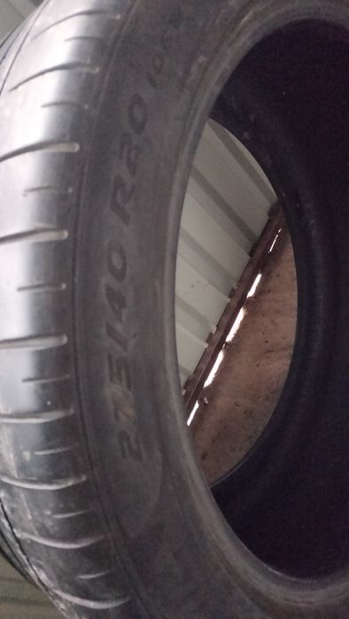 Anvelope 275 40 R20 runflat