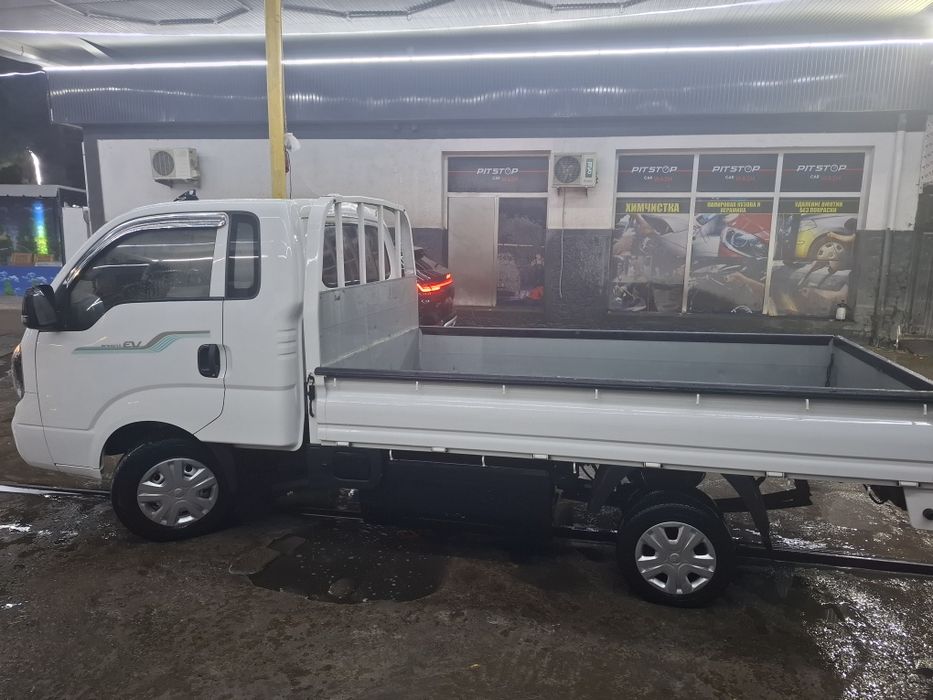 KIA BONGA Пробег: 31 000 кмr ev 2023 .10oy