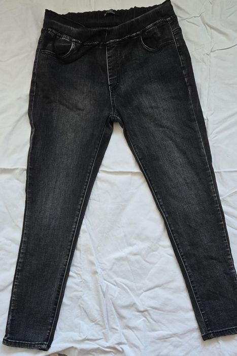 Дамски дънки  и панталони