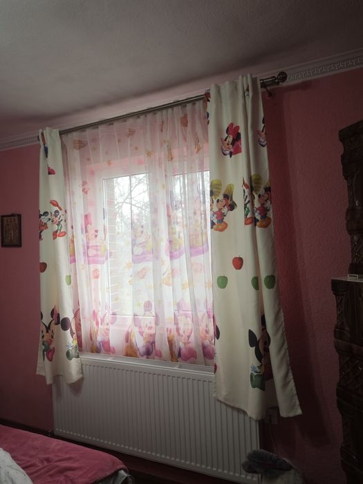 Perdele fetita,Minnie și Prietenii!