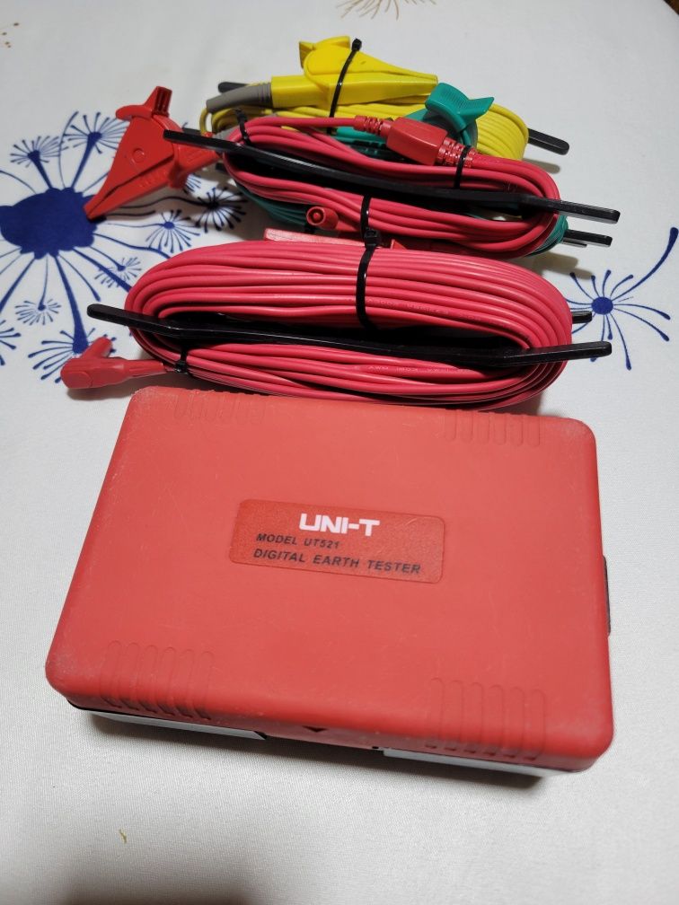 Uni -t ut521 digital tester