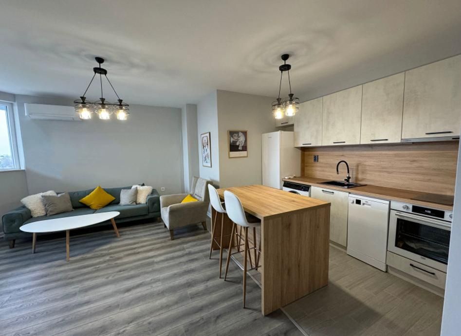 Дава се под наем Двустаен апартамент в Пловдив, Тракия - 64 кв.м за 450 € - Снимка #1