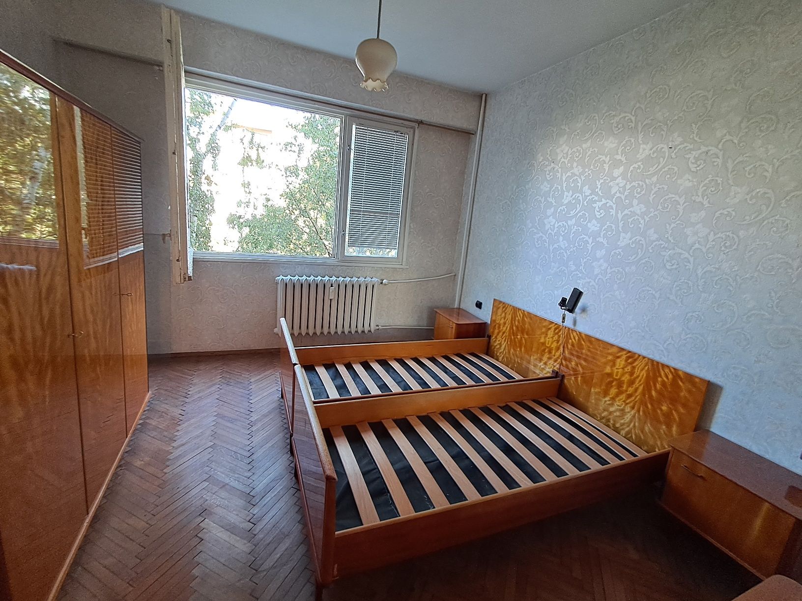 СЕКЦИЯ и Спалня употребявани