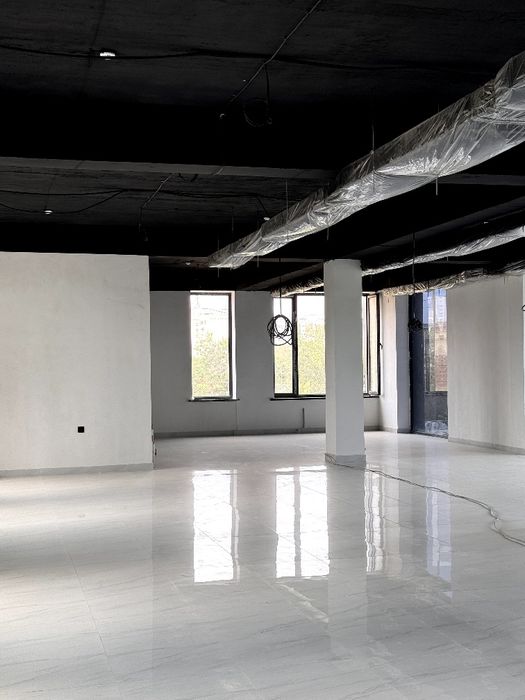 Сдается в аренду 3-х этажный бизнес-центр.