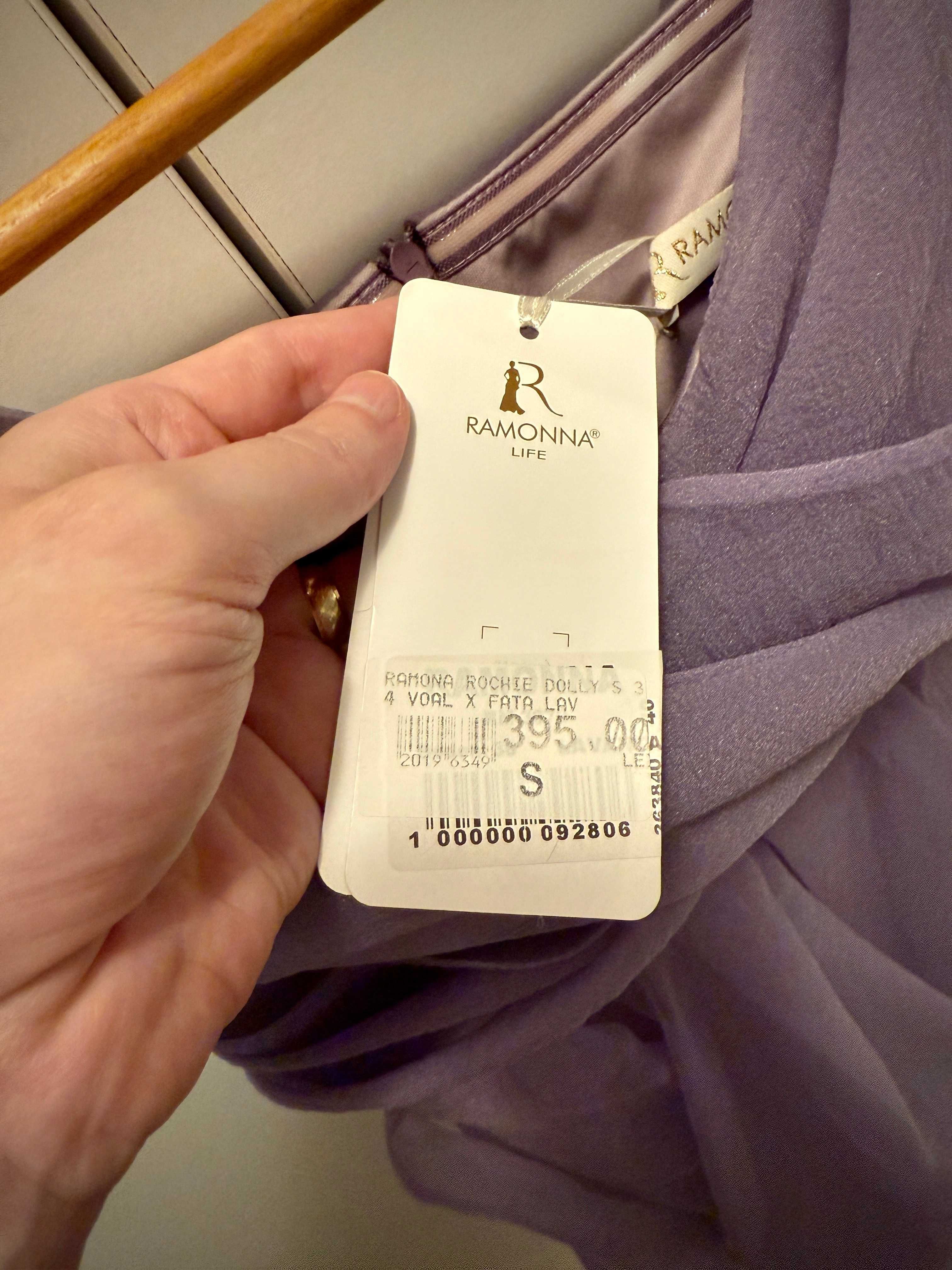 Vând rochie de seară din organza, NOUĂ, cu etichetă, mărimea S