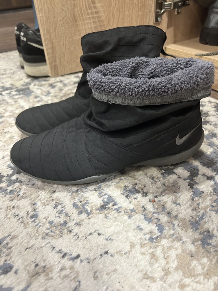 Nike дамски боти