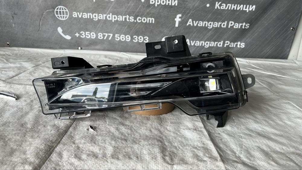 3 броя халоген Model 3