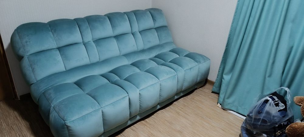 Диван новый очень удобный