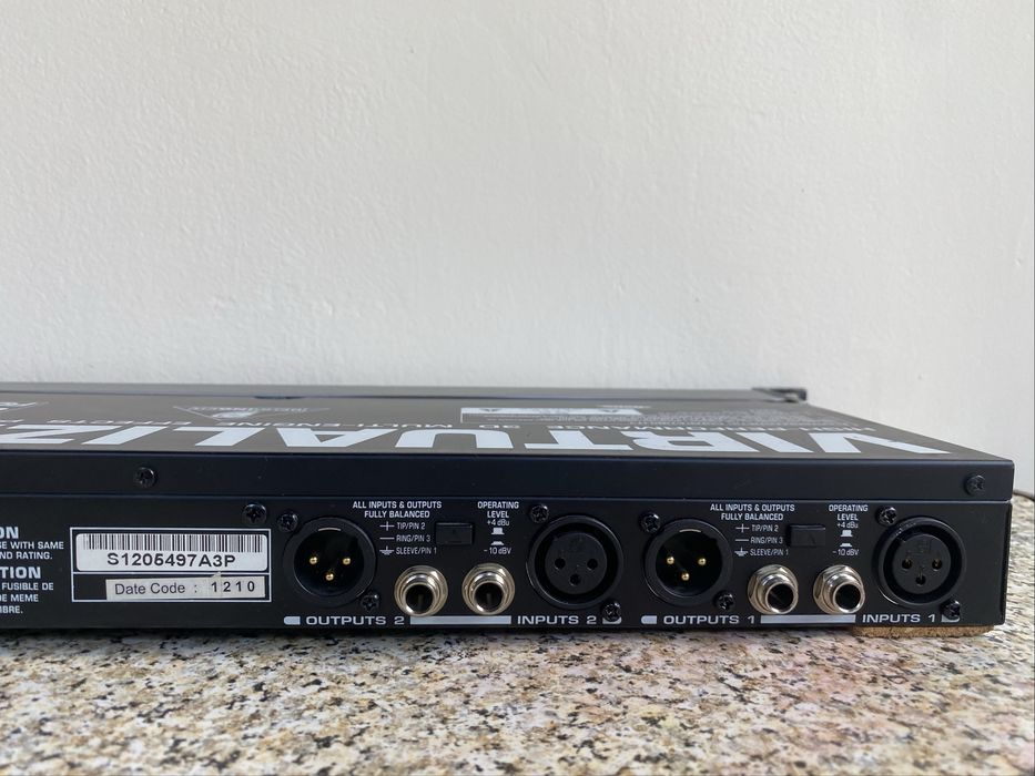 Behringer Virtualizer FX2000 3D