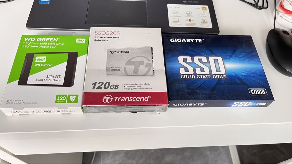 Продаю SSD 120 гб новые
