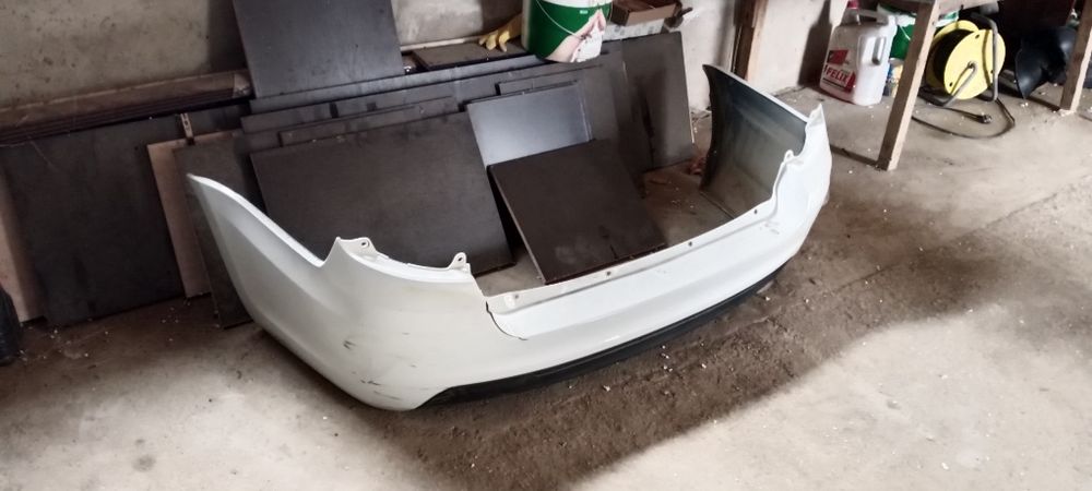 Задние бампер Лада Гранта 2025 года