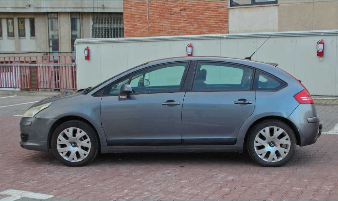 Citroen C4, motor 1,6 HDI, 110 CP, an 2008 proprietar