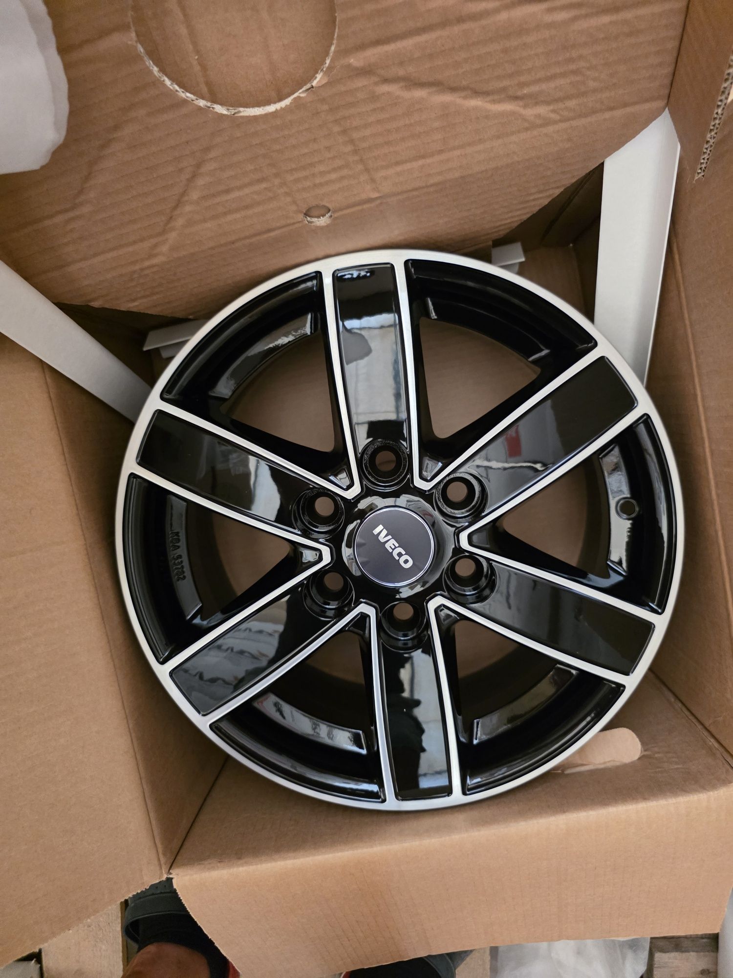 jante de aliaj pentru Iveco  pe 16 marca Avus