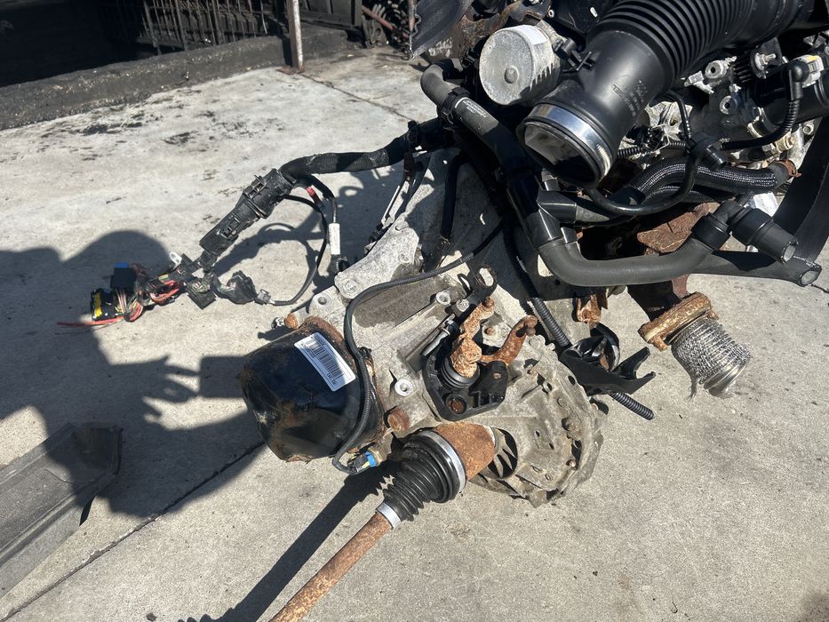 Cutie viteze dacia dokker 1.5 e5