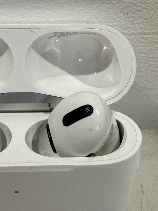 Apple AirPods Pro, 1st Gen.