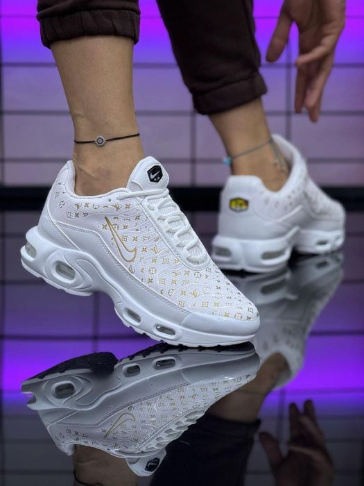 Adidași dama model superb