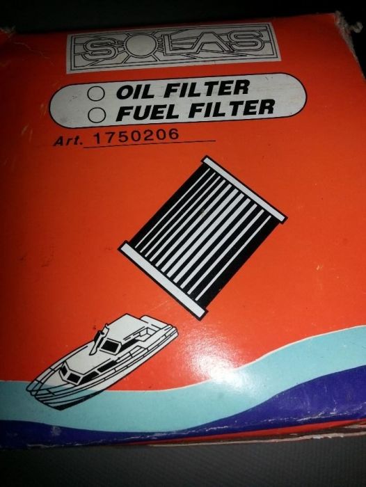 Продавам нов маслен филтър за двигател  HONDA за лодка