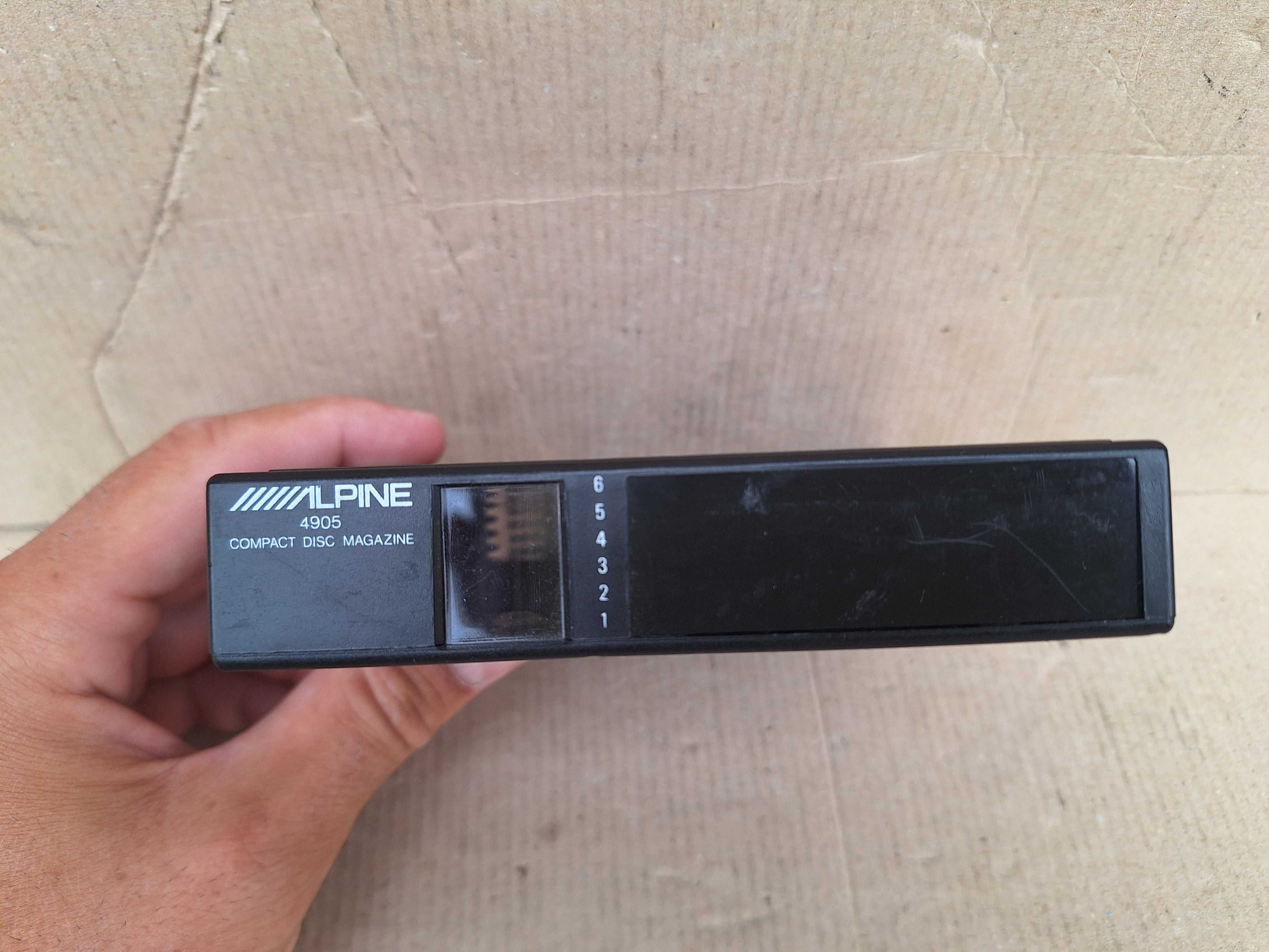 ALPINE 4905 магазин 6 диска за ченджър cd changer magazine