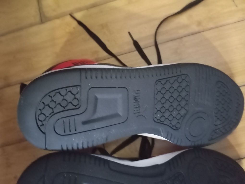 Puma Rebound V6 .