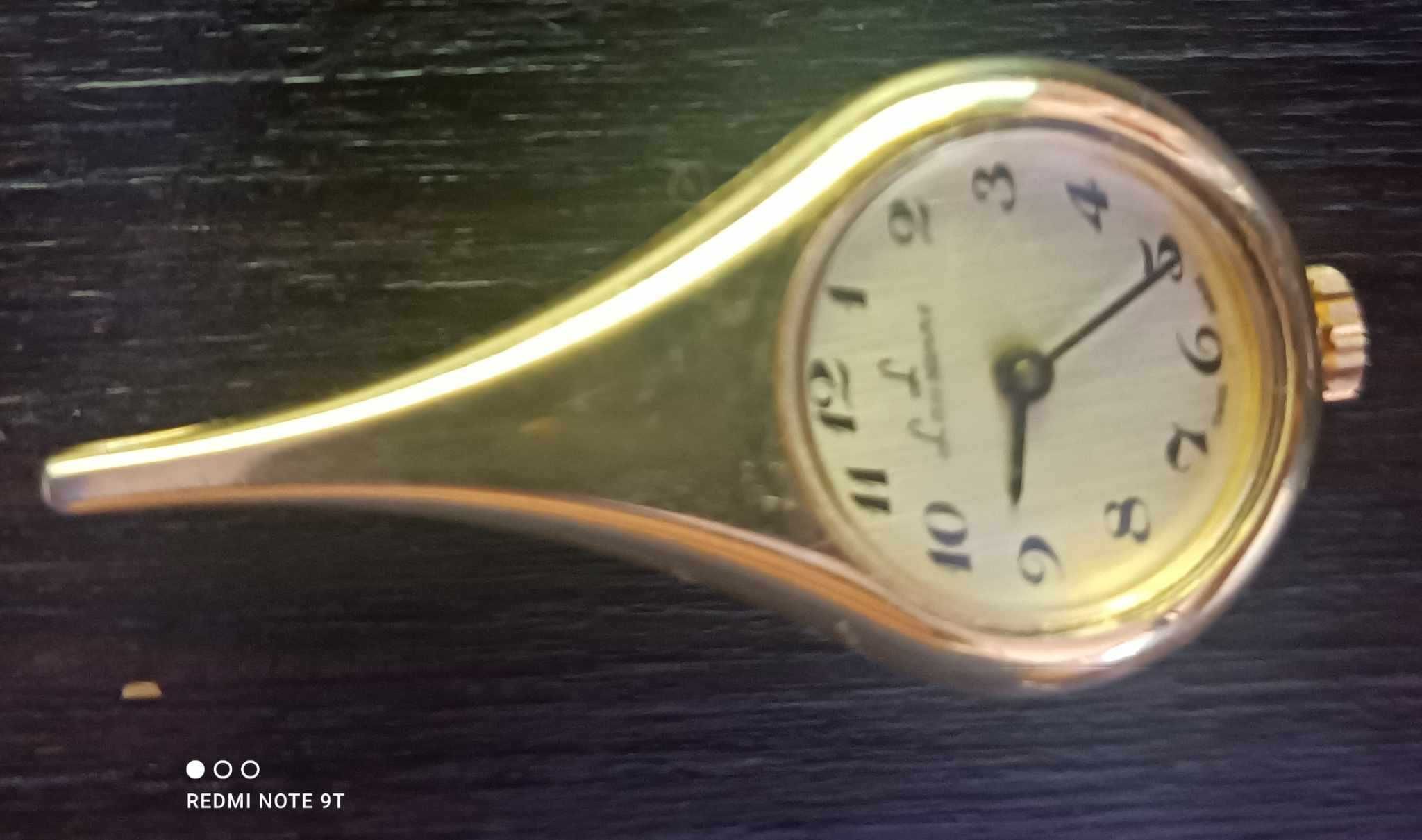 ceasuri vechi, intretinute bine