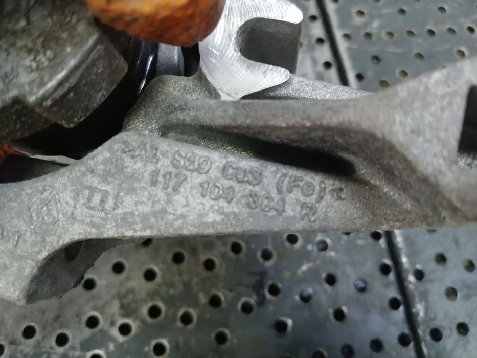 suport accesorii 0.9 tce h4bb408 renault clio 4 captur 117104384r