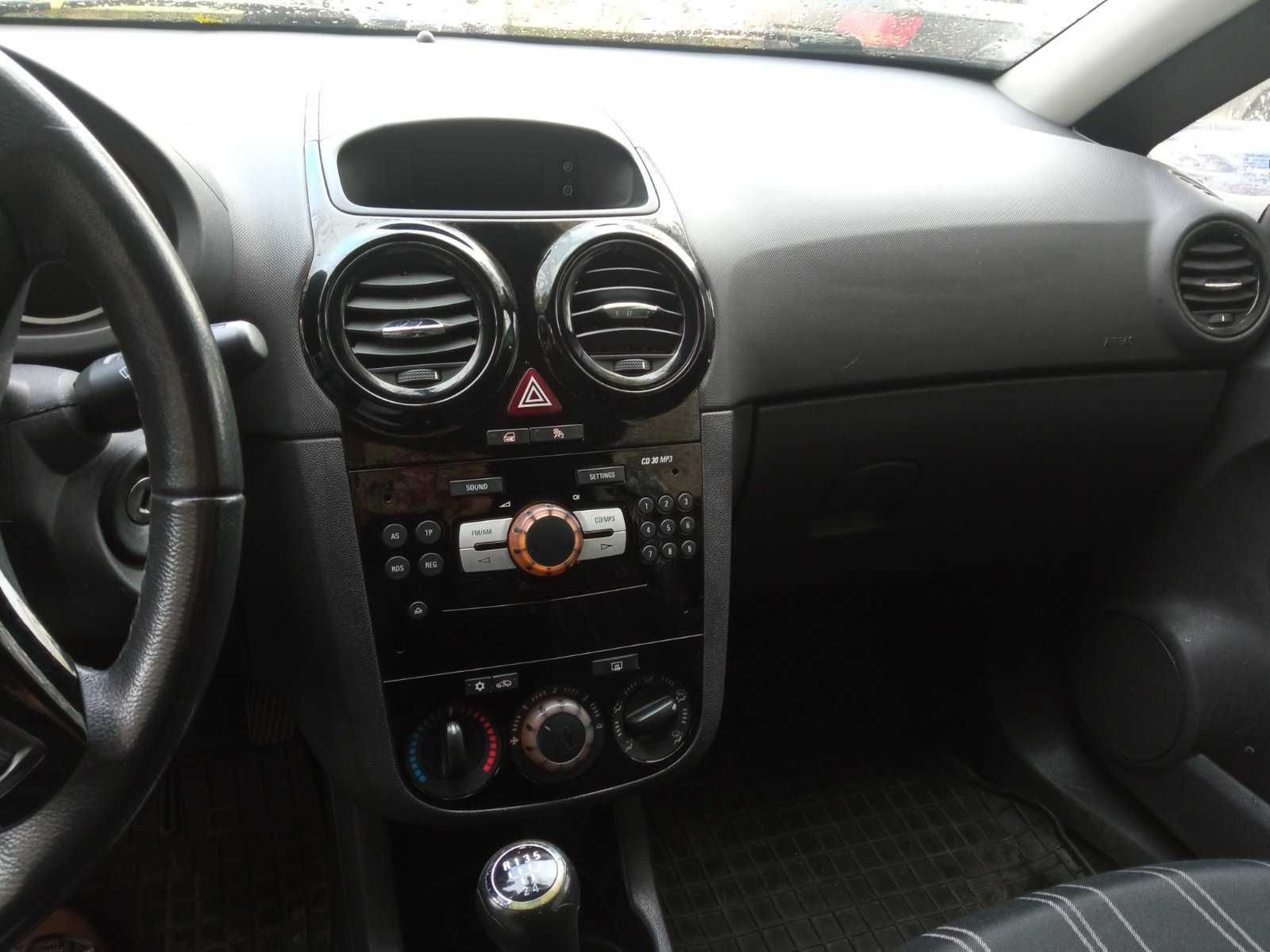 Opel Corsa D 1.2 Газ/Бензин