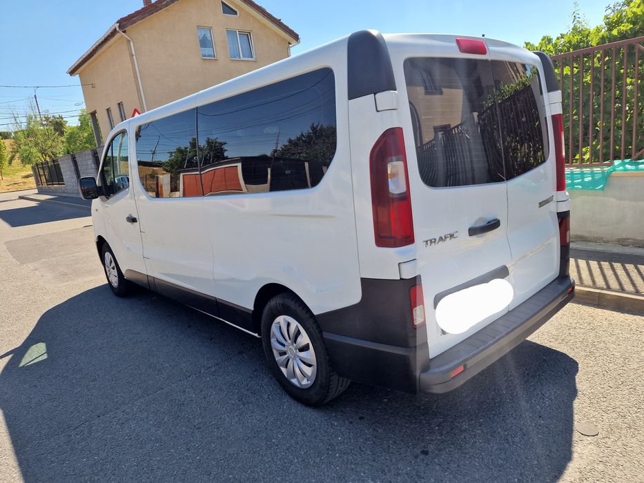 Rent a car microbuz 8+1, închiriez microbus 8+1,rent a van 8+1 cluj